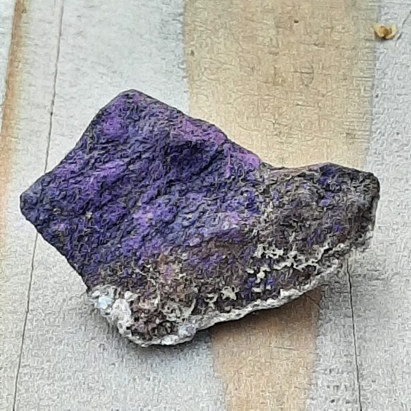 More than Stones - purpuriet